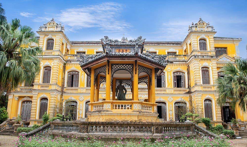 An Dinh Palace hue vietnam